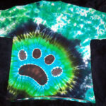 Dog Paw print tie dye tie-dye shirt